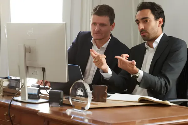 Avocate débordée par le travail administratif